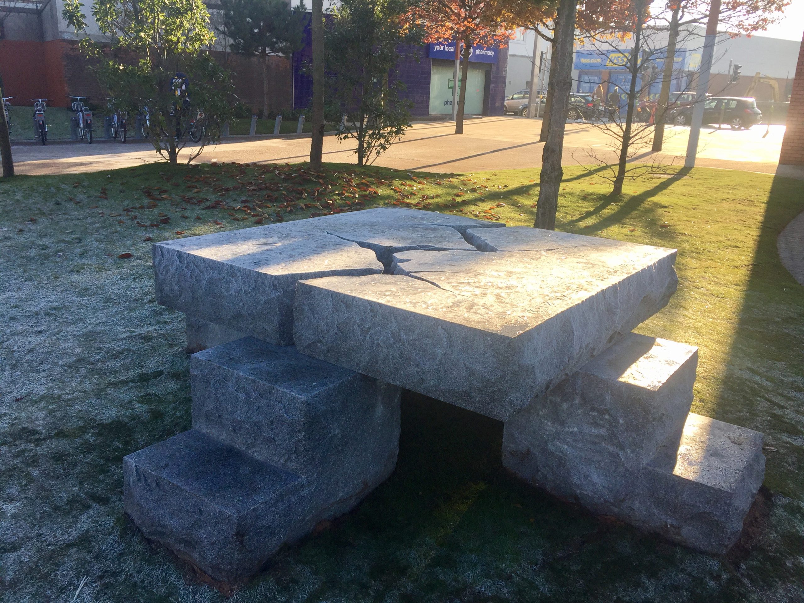 Narnia granite stone table